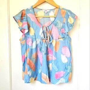 NWOT•Flutter sleeve boutique blouse (M)